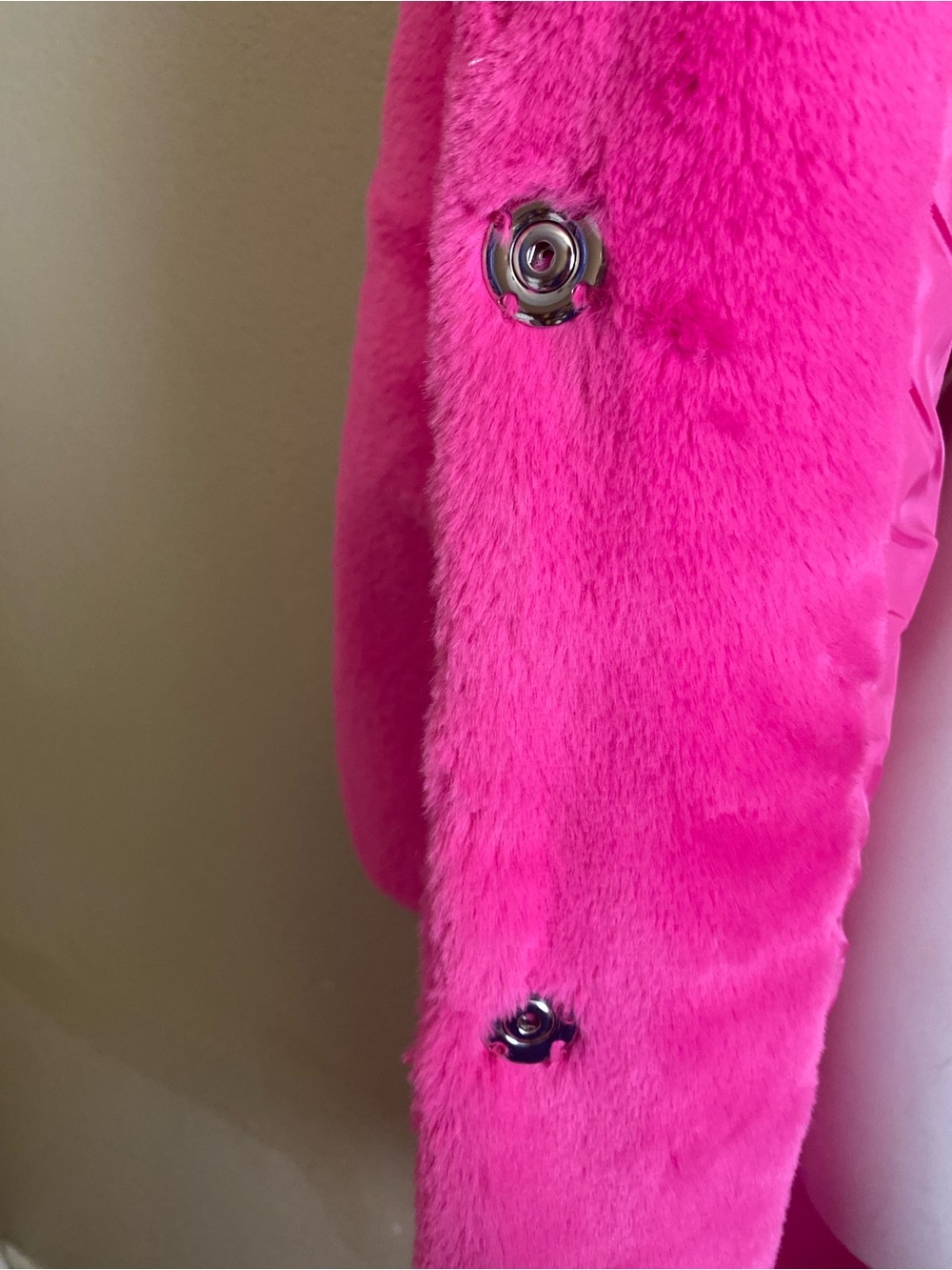 LA Coalition Jacket Company Faux Fur Hot Pink Cozy Long Coat Size Large - Picture 8 of 9